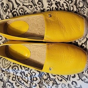 Michael kors shoes (golden yellow)